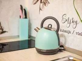 Elegant and Stylish Retreat Apartments with Terrace - Studio Apartment with Terrace