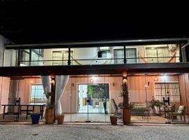Paraíso Quadra Mar, hotel in Piçarras