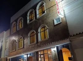 Hotel Keros