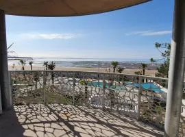 Appartement neuf en bord de mer pour 6 pers, balcon, piscine, jacuzzi, parking, animaux admis - FR-1-194-233