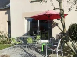 Maison lumineuse à Penvins, 6 pers, animaux admis, accès plage - FR-1-775-37