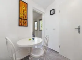 Studio Apartment With Balcony A1