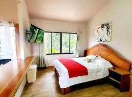 Destiny Homes, Observatory Apartment with Pool