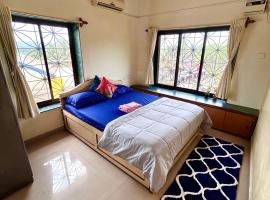 Rivers Edge Retreat 2BHK Bliss Morjim Beach, hotel in Agarvado