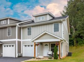 Willow Sycamore by AvantStay 6 Mins to Downtown，位于阿什维尔的酒店