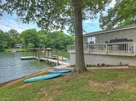 Family Lake House Retreat by AvantStay Sleeps 28