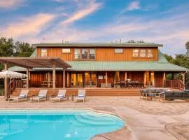 Dolcetto by AvantStay Wine Country Mansion Minutes from Vineyards