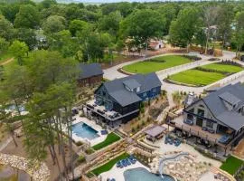 Blue Heron Gray Fox by AvantStay 2 Lakefront Homes Sleeps 44 Pool Dock Theater