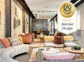 Paramount Place by AvantStay 4 Story Apartment in Heart of Austin w Movie Theatre