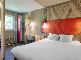 ibis Montauban