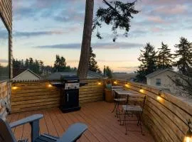 Deck Views Fire Pit Pool 3 Mins to Beach Madrona Tree Retreat by AvantStay