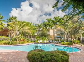 Coral Palm by AvantStay Key West Walkable Gated Community Shared Pool、ストック・アイランドのホテル