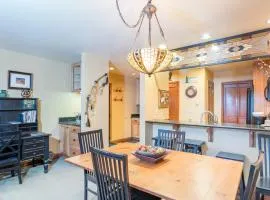 Etta Place Too 103 by AvantStay Close to Town The Slopes In Complex w Communal Pool Hot Tub