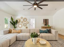 Lumie by AvantStay 5BR Ranch w Firepit Patio, hotel in Isle of Palms