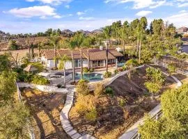 Vineyard Escape - Pool & Views by Allevo Homes