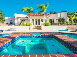 Grapevine by AvantStay Secluded 5BR Villa 4 Acres of Vineyards Avo Groves, hotel in Temecula