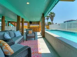Private Pool Free Golf Cart 3 Blocks to Town Tequila Tides by AvantStay