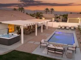 Montego by AvantStay Private Yard w Pool Hot Tub