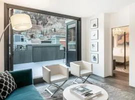 New San Juan 303 by AvantStay Modern Penthouse w Deck Overlooking Main Street