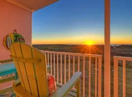 Studio w Balcony Pools Direct Beach Access Seaside Blessing by AvantStay