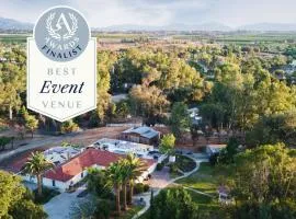 Merlot by AvantStay Exquisite Home w Pool and Stunning Patio