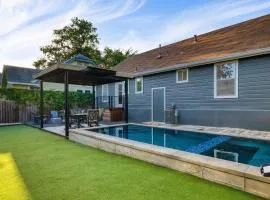 Casa Que Canta by AvantStay Private Pool Firepit Walkable East Austin Gem