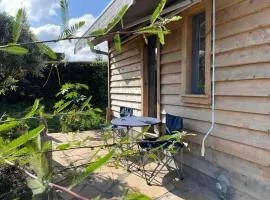 Couple's Wood Cabin in Naivasha - Elwai Visitor Centre
