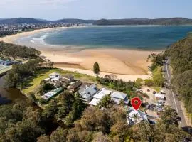 Umina Beachside Getaway - Hot Tub - 5 Bedrooms