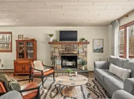 The Pines Cozy Arrowhead Lake Escape with Pools and Outdoor Adventures