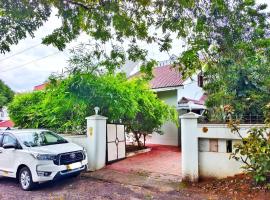 Citadel Luxury Villa Trivandrum-Just 5 Km to Railway Station & 5 Min to Padmanabha Swamy Temple、トリバンドラムのホテル