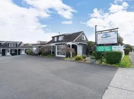 Cottage Mews Motel