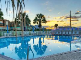 2BR Condo w Gulf Views 2 Pools Courts Blue Water Bliss by AvantStay, beach hotel in Port Aransas