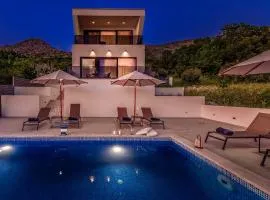 Exclusive Villa Belenum with breakfast,gym,sauna