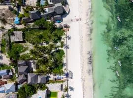 Shanuo Beach Bungalows