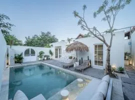 Villa Iris & Stone by Unicorn Villas Bali