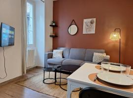 Appartement Saliora, hotel in Salies-de-Béarn
