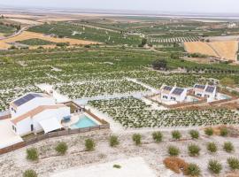 Casa Rural Mirador del Guadalquivir-Refugio con Piscina y Chimenea, Hotel in Trebujena