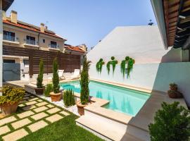 WHome Luxurious Oeiras Stay with Private Pool, hotel v destinaci Oeiras