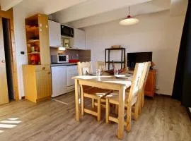 Studio cabine avec parking couvert à Chamrousse - FR-1-340-122