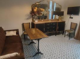 Apartamentos Rurales En-Garbo, hotel di Santiago de la Espada