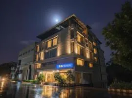 FabHotel The Bentree - MP Nagar