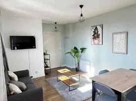 Superbe appartement en Hauteur style NEW Yorkais - Proche Métro Paris Idéal pour couple et professionnels Toutes commodités à proximité