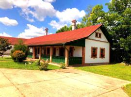 Betyár-Lak, hotel in Kaba