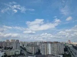 Ліфт, Вода, Опалення WiFi працюють без Світла! Видові Апартаменти Перший будинок від метро