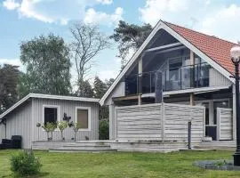 Gorgeous Home In Listerby