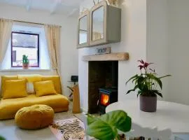 Tiny one bedroom mansion in newbiggin by the sea