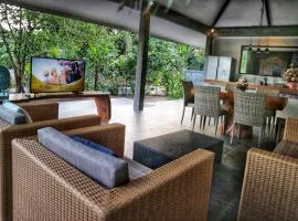 Carangsari 3 Bedroom Villa with Private Swimming Pool and Riverside