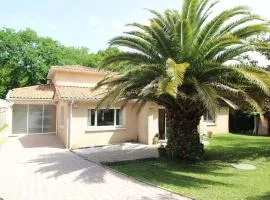 Belle villa calme, parking, jardin, Climatisation