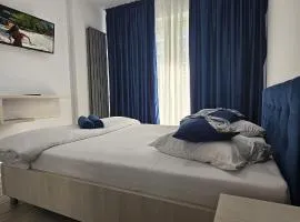 Azizi Apartments Beach & Spa Resort piscina incalzita
