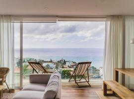 Marea Alta, hotel en La Caleta